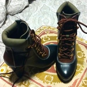 Just fab boots size 6 super cute